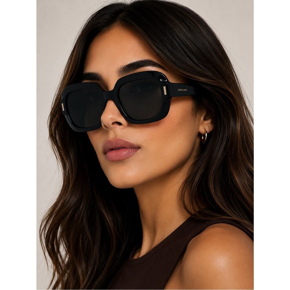 New Salvatore Ferragamo SF2068SE 001 Women's Black Square Sunglasses